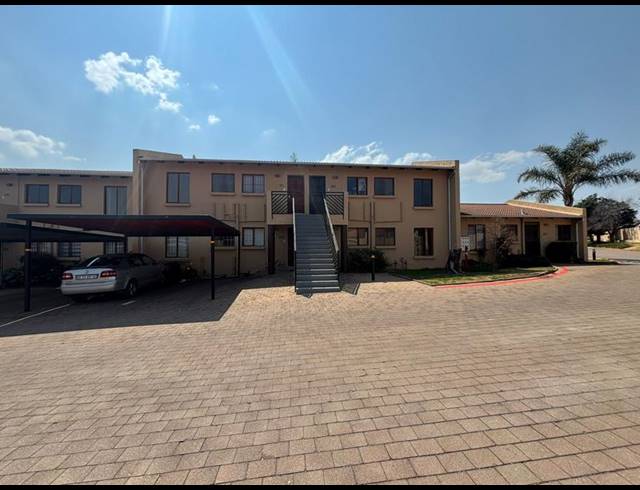 2 BEDROOM APARTMENT FOR SALE IN FAIRLAND